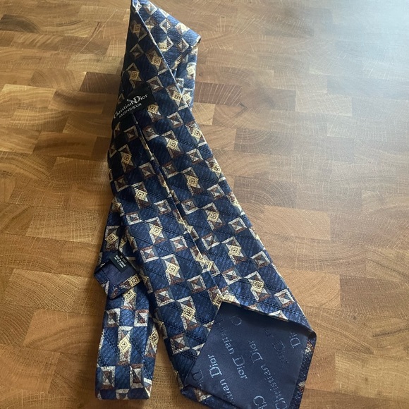 Christian Dior Neck Tie 100% Silk - Picture 2 of 2
